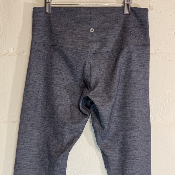 Lululemon Gray Yoga Align Highrise 25” Leggings Sz 10 - Picture 6 of 8
